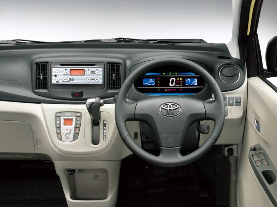  Toyota Pixis Epoch 2012 года  (фото 3 из 4)